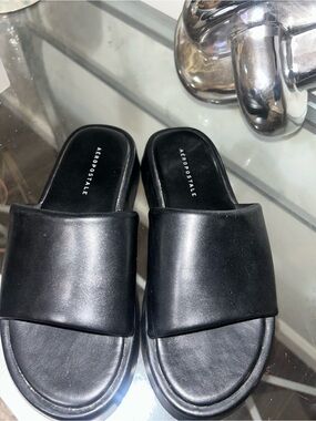 Aeropostale Black Slide Sandals